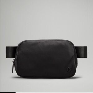 Lululemon Everywhere Belt Bag/cross body bag